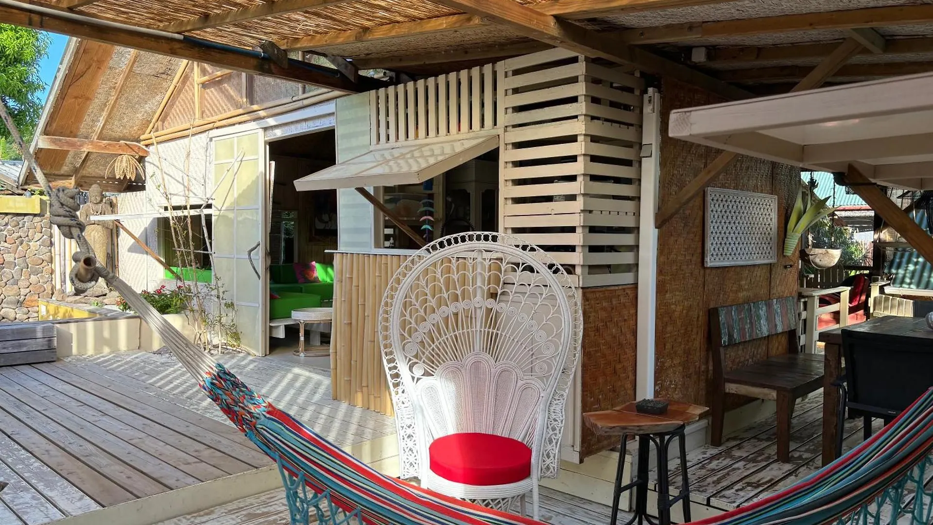 Holiday home French Polynesia Secret House Avec Jacuzzi Et Piscine Partagee Villa Moorea